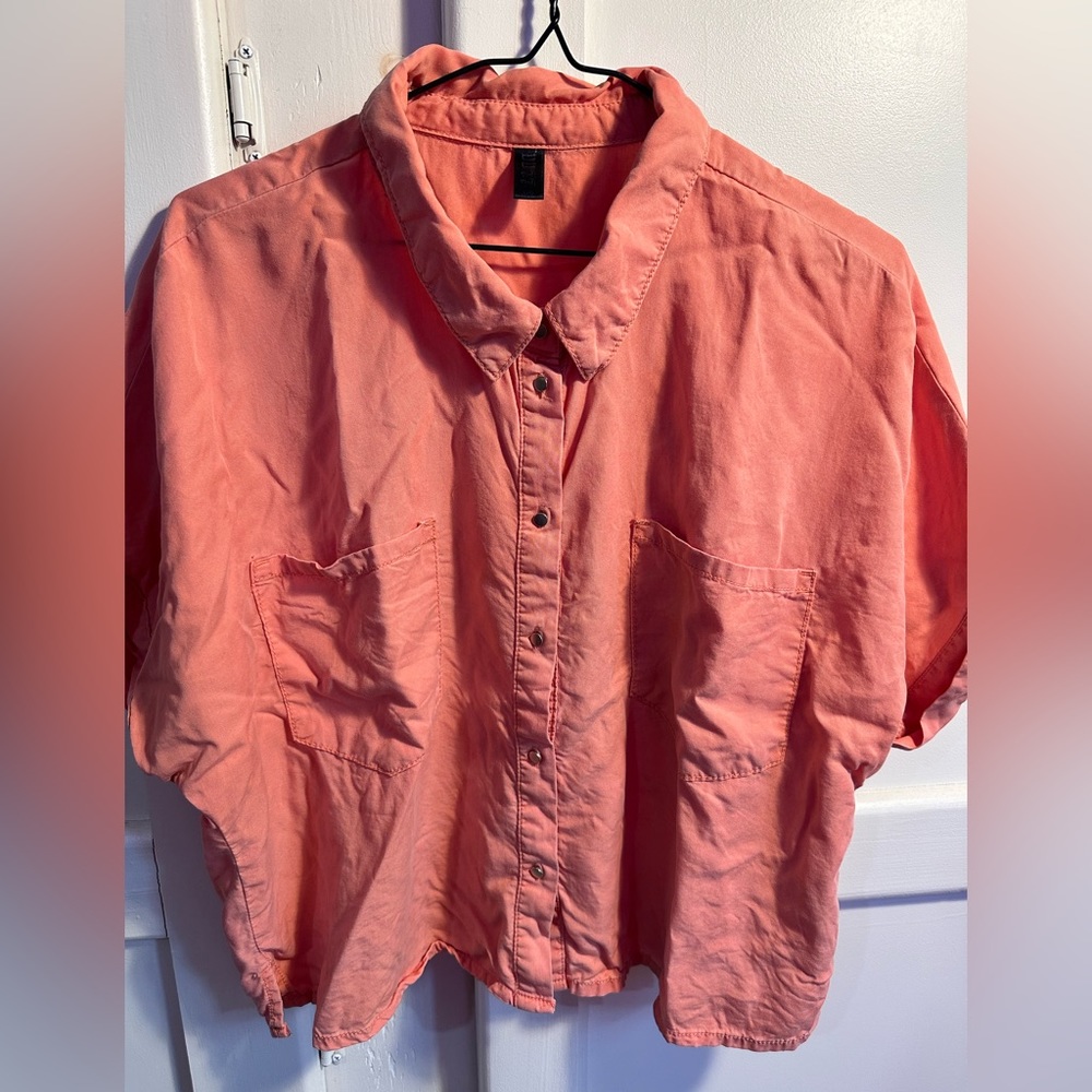 DD77 peach skin button up